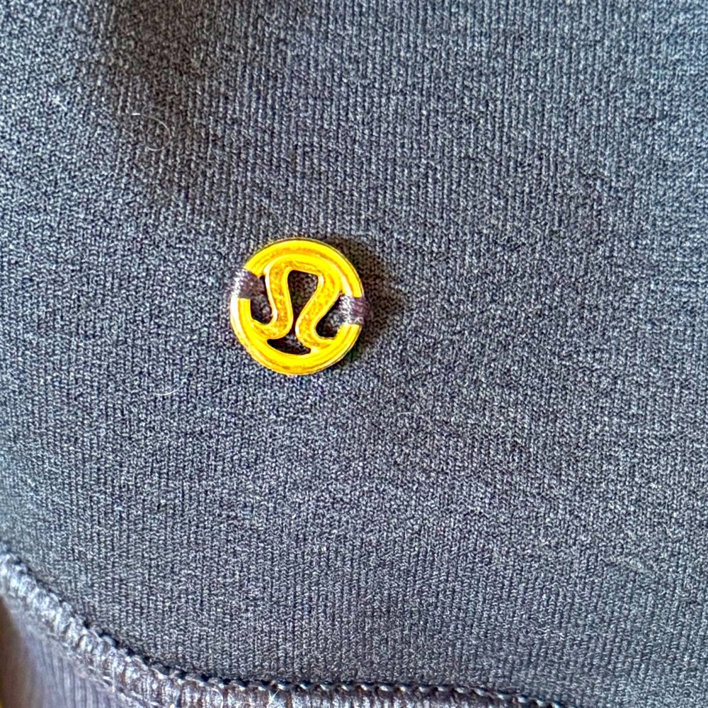 Women’s Lululemon zip up sweater for sale - size S - brand new - Picture 4 of 5